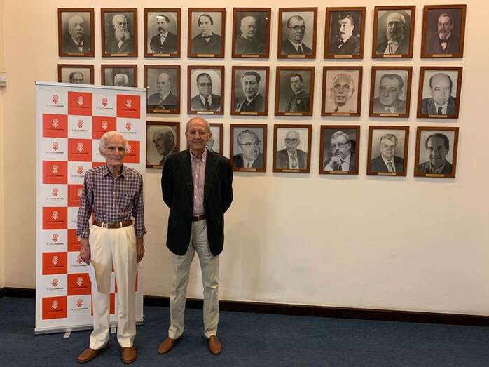 Los dos socios premiados (Foto TA)